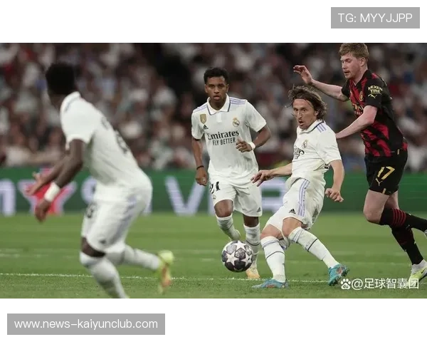 皇家马德里拟加速夏窗补强边后卫以提升进攻宽度谋求新突破 皇家马德里拟加速夏窗补强边后卫以提升进攻宽度谋求新突破