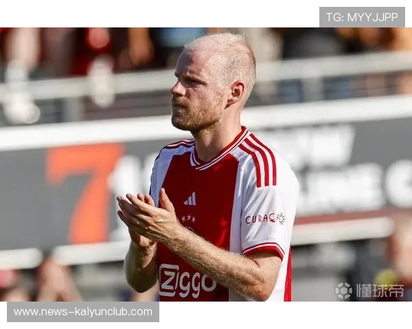 阿贾克斯签下速度型前场