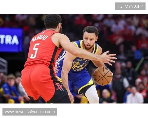 库里远投命中，勇士外线火力全面开花：一个关于信心与协作的故事