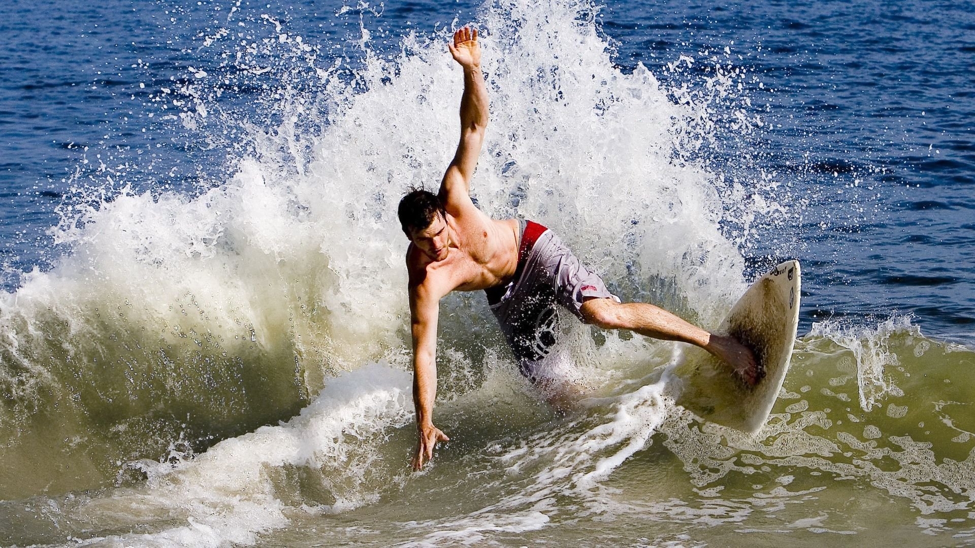 国际体育赛事组织工作顺利完成